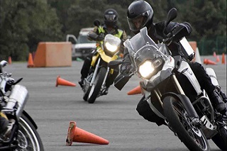 Auto escuela de manejo - escuela de manejo para motos